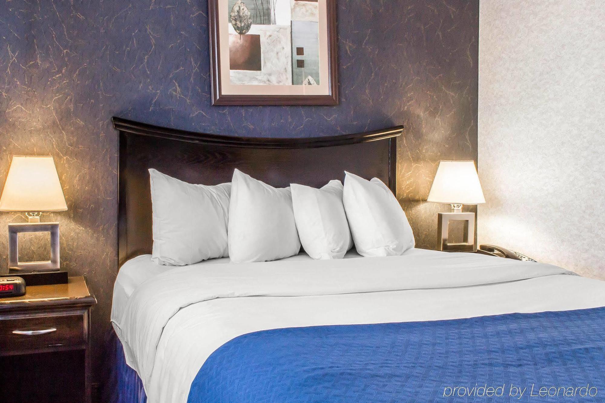Paramount Inn Floral Park Eksteriør billede